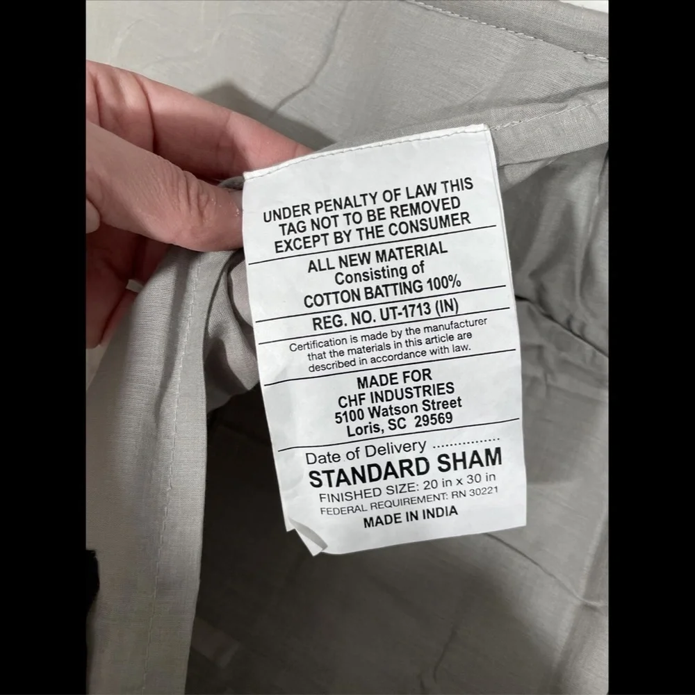NIB‎ $100 Donna Karan Casual Luxe [ 1 ] Standard Pillow Sham in Grey